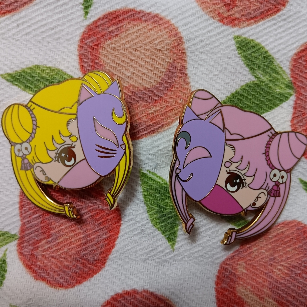 Rare Sailor Moon Usagi Unique Kawaii Anime Collectible Enamel Pins Set Of 2